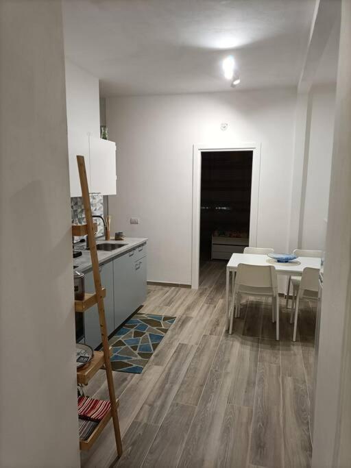 Appartamento Violet - Parma Luaran gambar